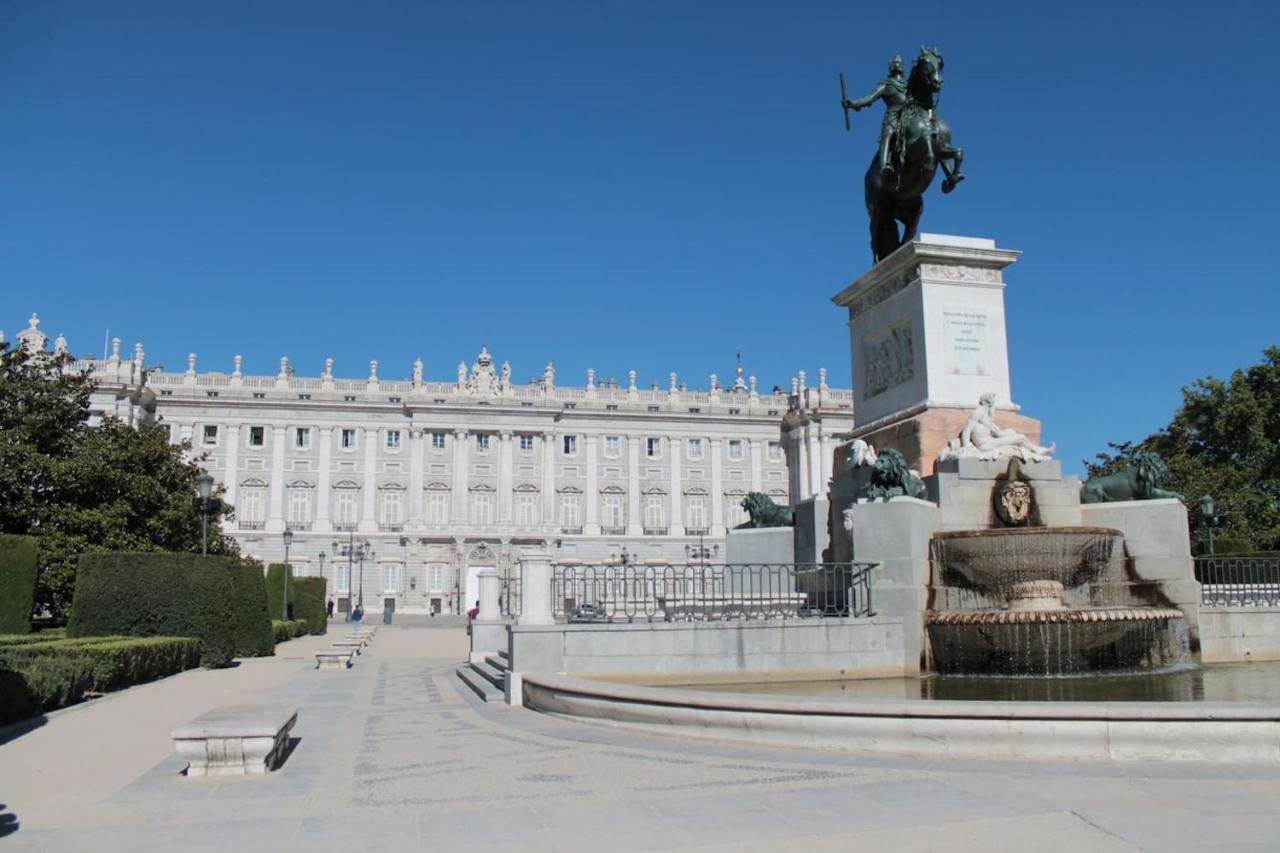 Urbantec Realty - Palacio Real - Opera Madrid Eksteriør billede
